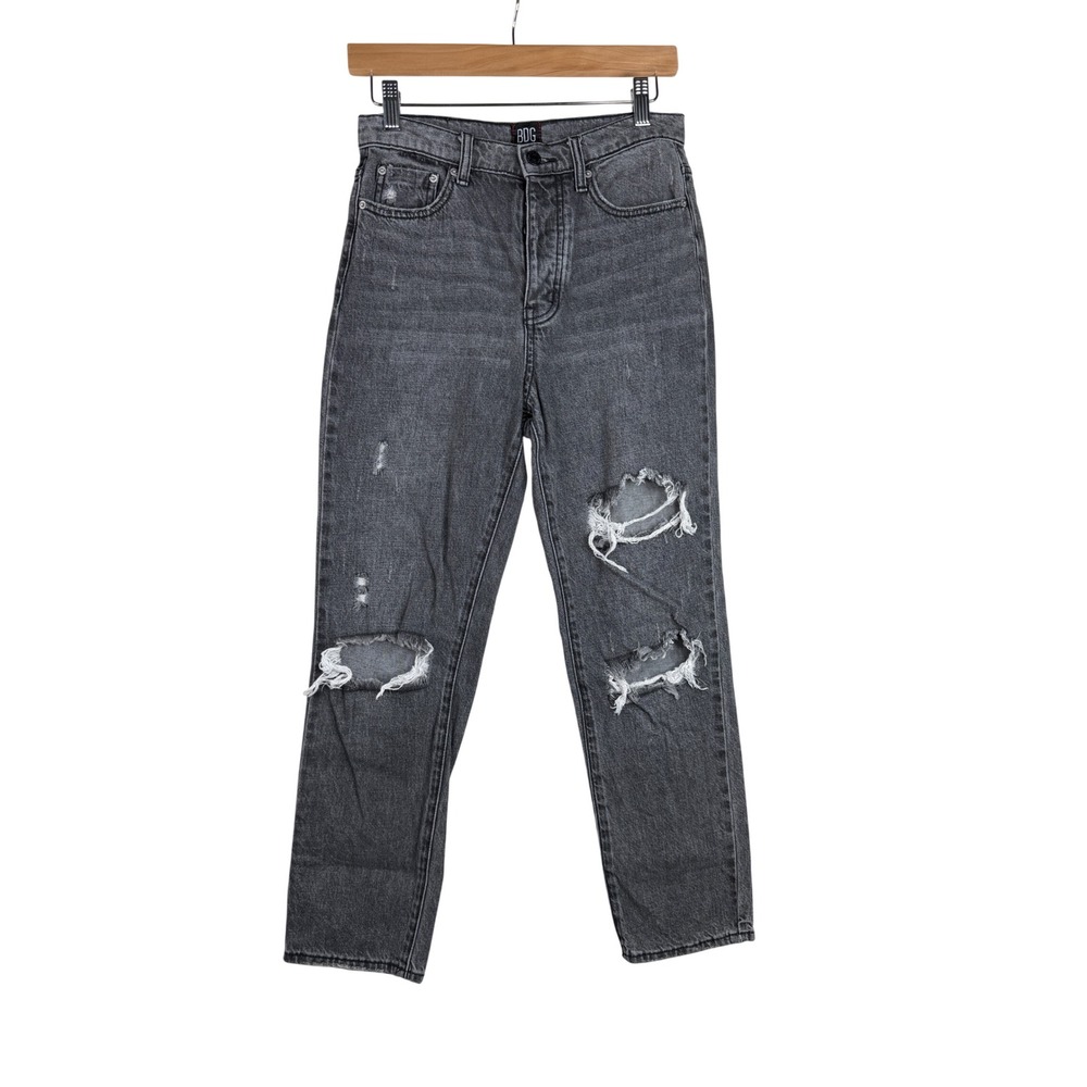 BDG Slim Straight Distressed Jeans size 26 Black